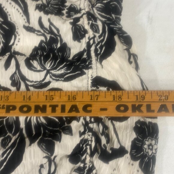 $49.90 Zara Black & White Floral Midi Skirt Womens Size M Ruched Lightweight - Picture 10 of 12